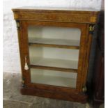 Late Victorian walnut pier cabinet with marquetry inlay L 82 cm H 103 cm D 34 cm