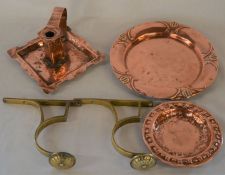 Arts & Crafts copper chamberstick, 2 copper trays & a pair of brass cornice pole brackets