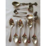 Set of 6 silver teaspoons Sheffield 1955 2.59 ozt, silver teaspoon and mustard spoon 0.50 ozt, 2