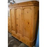 Large modern pine wardrobe Ht 200cm L 165cm D 62cm