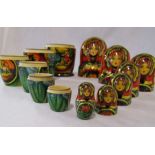 Matryoshka - St Petersburg - set of 7 Russian Dolls - H 22cm (largest doll approx.)