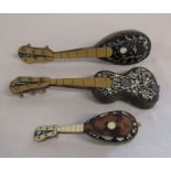 3 tortoiseshell and mother of pearl miniature guitars / lutes L 20 cm and 12 cm