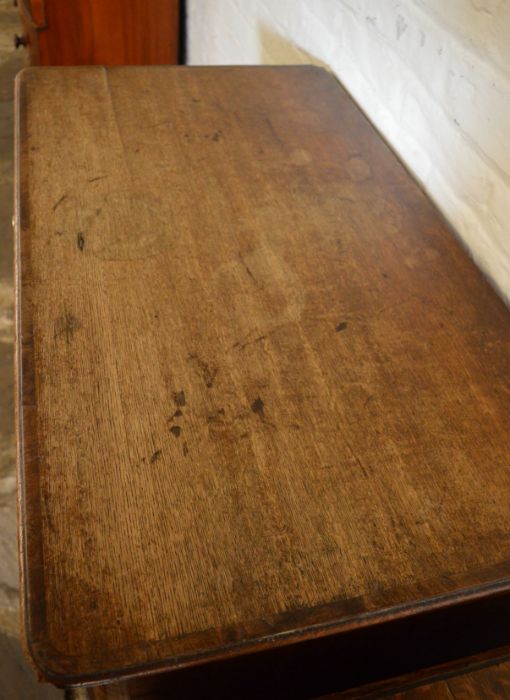 Georgian oak chest of drawers with mixed wood quarter columns & walnut cross banding to drawers & - Image 4 of 7