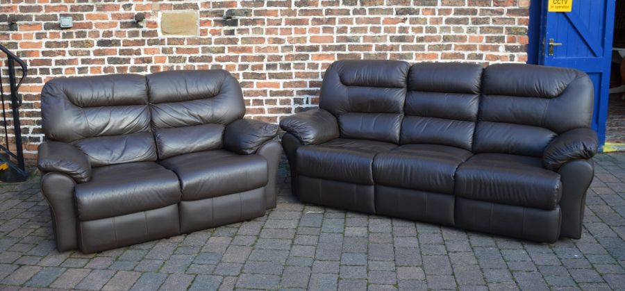 2 leather reclining sofas L 220 cm and L 159 cm