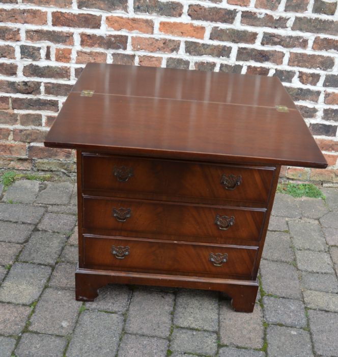 Reproduction Georgian gentleman's / bachelors chest of drawers with fold over top - Image 3 of 3