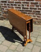 Late Victorian mahogany Sutherland table