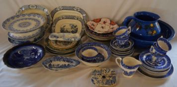 Large quantity of 19th & early 20th century crockery including Willow Pattern, large jug & bowl (