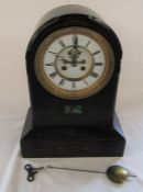 French slate and marble mantel clock with visible escapement H 39.5 cm L 28.5 cm D 16 cm