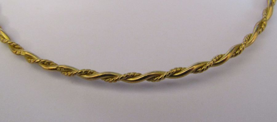 9ct gold bangle 6.5 cm x 7.5 cm weight 4.7 g - Image 2 of 2
