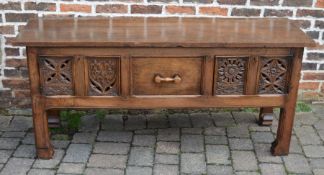 Reproduction Elizabethan oak sideboard with pierced panels L 170 cm D 54 cm H 76 cm