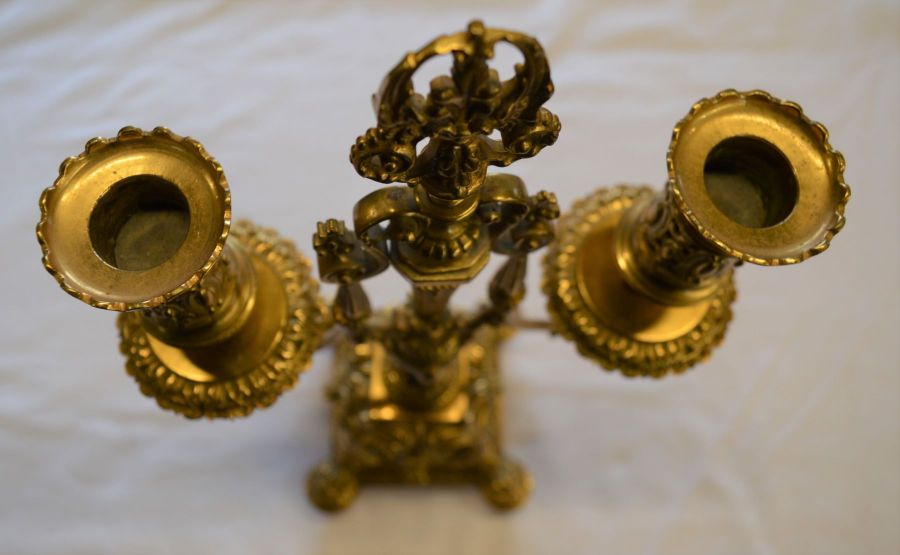 French gilded clock & candelabra garniture. Clock ht 44cm - Image 3 of 7