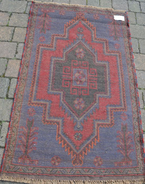 Full pile hand woven Afghan Baluchi rug 138cm by 86cm - Image 2 of 2