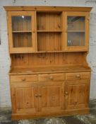 Large pine dresser H 205 cm L 155 cm D 45 cm