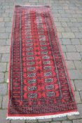 Red ground runner L 234 cm W 81 cm