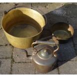 Brass jam pan, sauce pan & a copper kettle