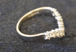 18ct gold & 9 stone diamond wishbone ring size O 3.3g