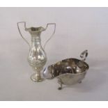 Silver 2 handled vase H 16cm & a silver sauce boat - W 3.45ozt