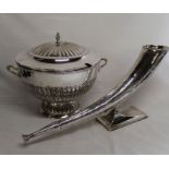 Silver plated on copper punch bowl - W 26cm  & silver plated horn for flowers L 50cm