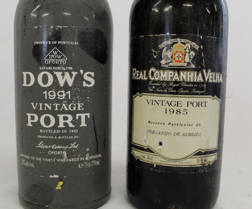 2 bottles of port - Dow's port 1991 - bottled 1993 - Real Companhia Velha Port 1985 - Image 2 of 5