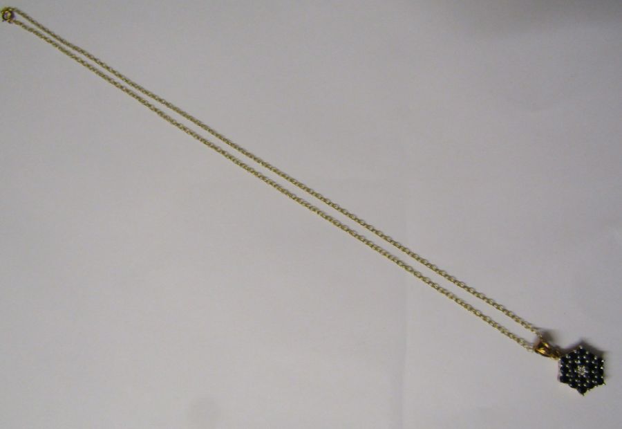 9ct gold chain with sapphire and diamond pendant - pendant measures approx. 11mm - chain length 46cm