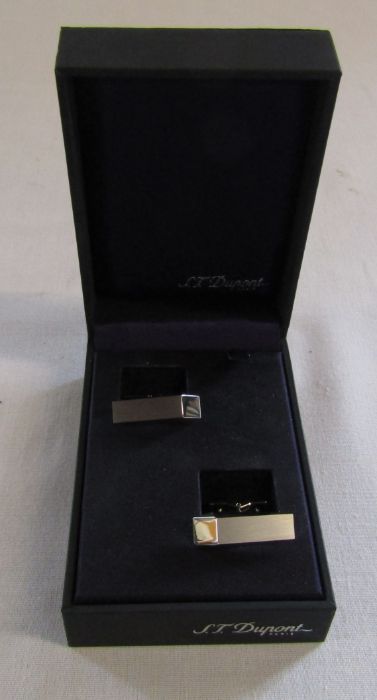 Pair of boxed Dupont 007 Casino Royale James Bond silver cufflinks, complete with paperwork - Image 7 of 7