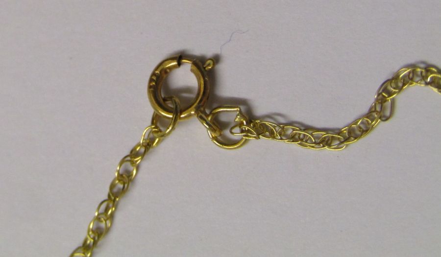 9ct gold chain with sapphire and diamond pendant - pendant measures approx. 11mm - chain length 46cm - Image 8 of 8