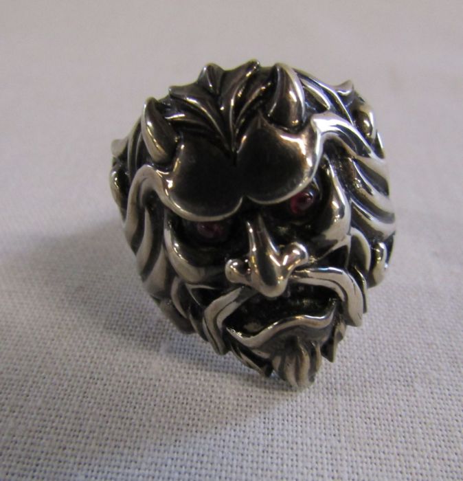 Boxed Stephen Webster designer silver ring size W weight 21.3 g / 0.68 ozt