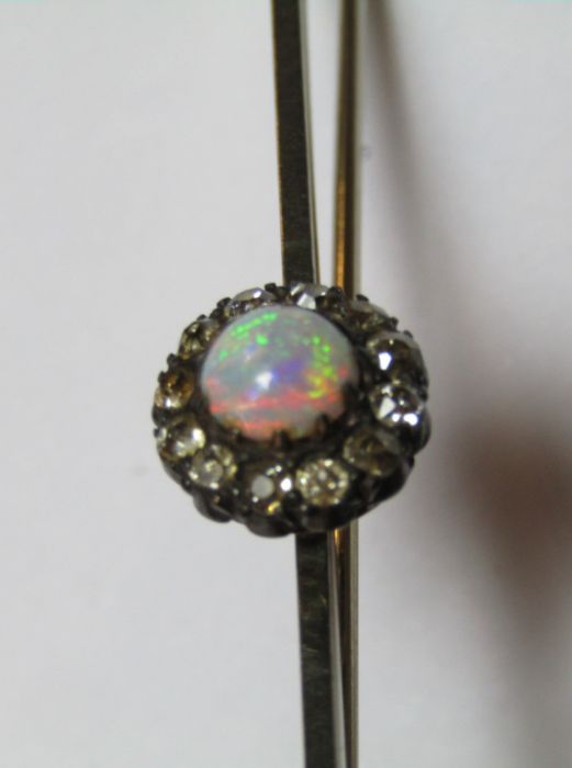 Tested as platinum bar brooch with opal and diamonds L 6.5 cm total weight 4.7 g - Image 6 of 9