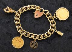 9ct gold charm bracelet with double loop links & heart shape padlock clasp with 1906 gold sovereign,