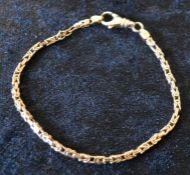 9ct gold bracelet (with additional links added) 6.6g length 20cm