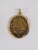 Gold Arab pendant - possibly 15ct - W 1.9cm H 2.2cm - total weight 2.48g