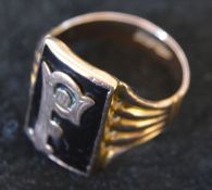 9ct gold gentleman's signet ring 5.6g Size U