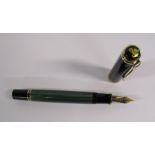 Pelikan Fountain Pen boxed M800 Souveran Green Striated, 18ct oblique medium nib