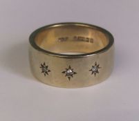 9ct gold band ring with 3 diamond accents, weight 10.7 g, size S, band diameter 8 mm
