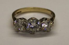 9ct gold 3 stone cubic zirconia ring, 2.3g, size L