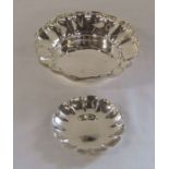 2 silver dishes D 15 cm H 4 cm Birmingham 1970 weight 5.44 ozt and Dublin 1944 D 9 cm weight 1.26