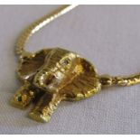 18ct gold elephant necklace (marked 750 on clasp) 19.2g