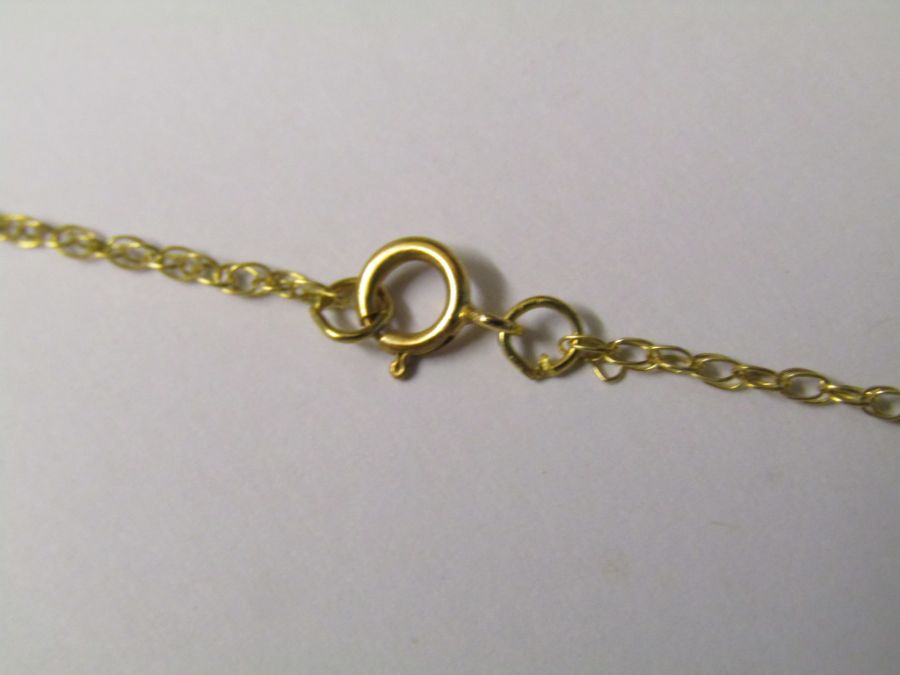 9ct gold chain with sapphire and diamond pendant - pendant measures approx. 11mm - chain length 46cm - Image 7 of 8