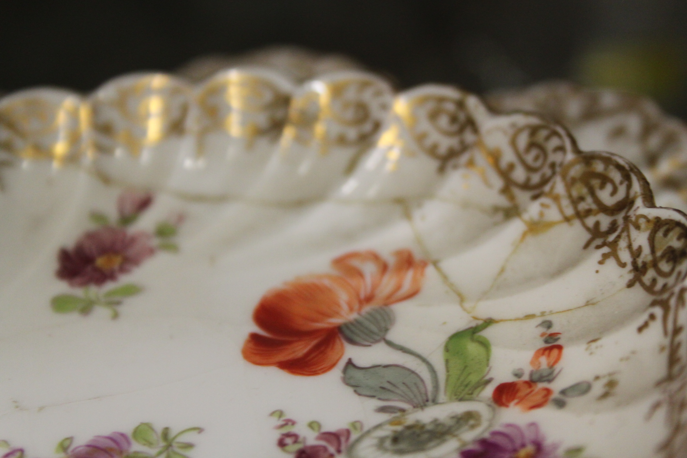 An 18th century English porcelain tea bowl, decorated insects and flowers, a Ridgeway jug with - Image 24 of 29