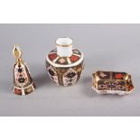 A Royal Crown Derby 1128 pattern vase, 4 1/4" high, a matching pin dish and a candle snuffer