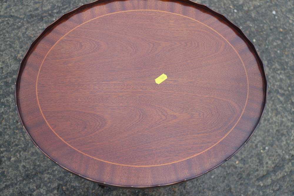 A mahogany and banded oval tray top wine table, 19" wide x 16" deep x 21" high, a mahogany shape top - Image 2 of 6