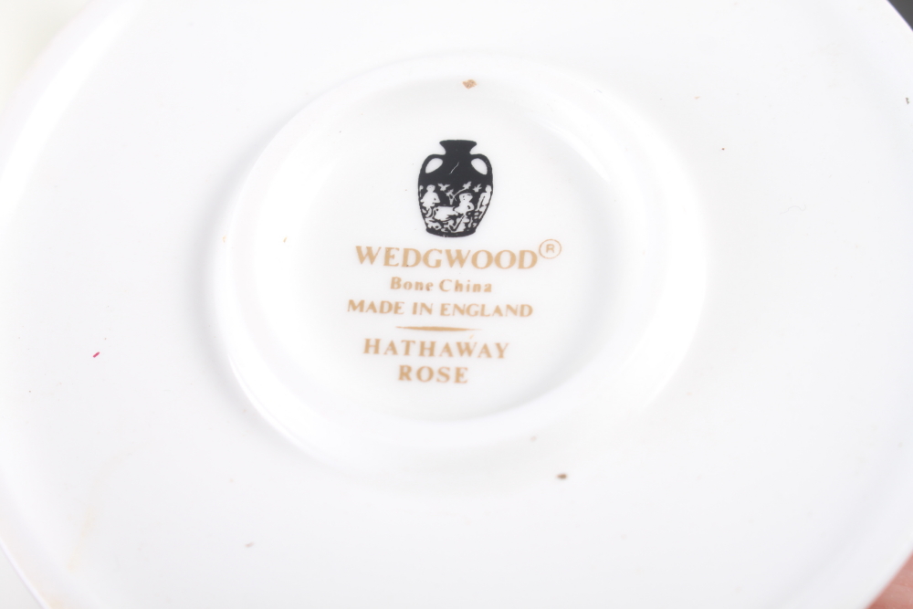 A Wedgwood "Hathaway Rose" pattern part combination service - Image 9 of 9