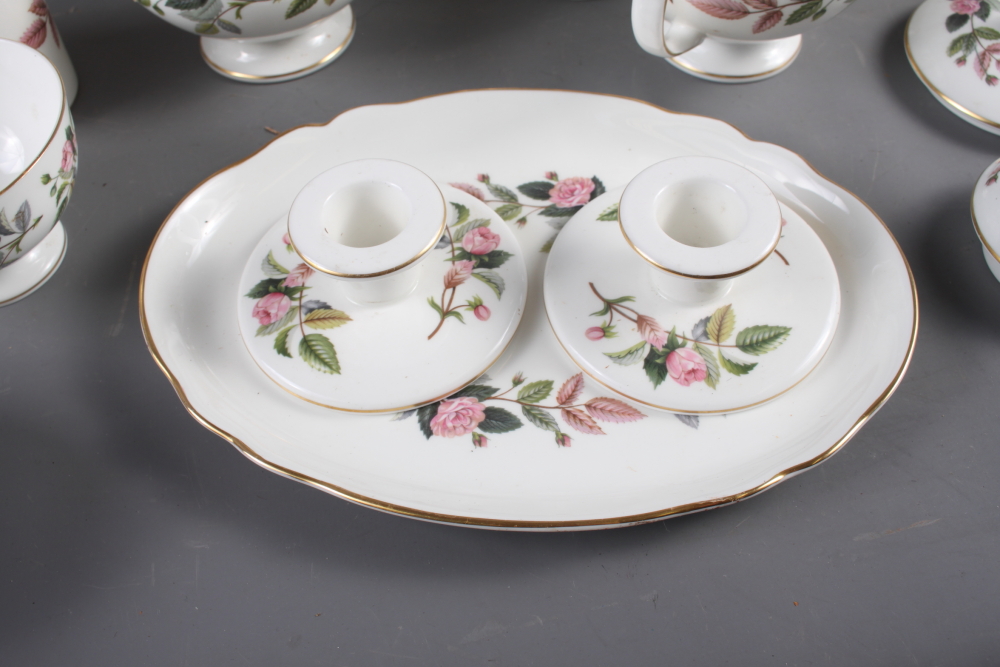 A Wedgwood "Hathaway Rose" pattern part combination service - Image 5 of 9