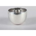 A Georgian silver tumbler cup, 2 3/8" dia, 2.3oz troy approx
