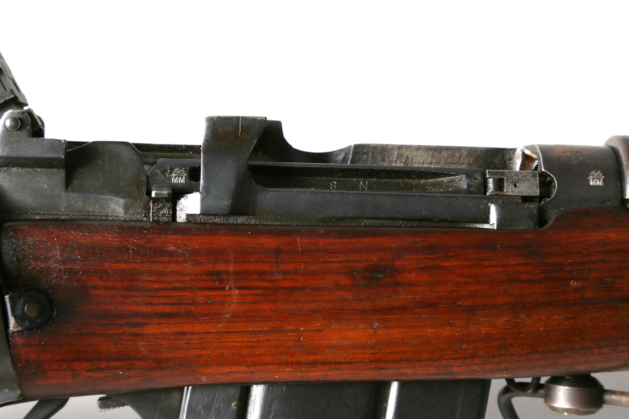 An Enfield bolt-action .303 rifle, 46" overall (deactivated with paperwork) - Bild 5 aus 11