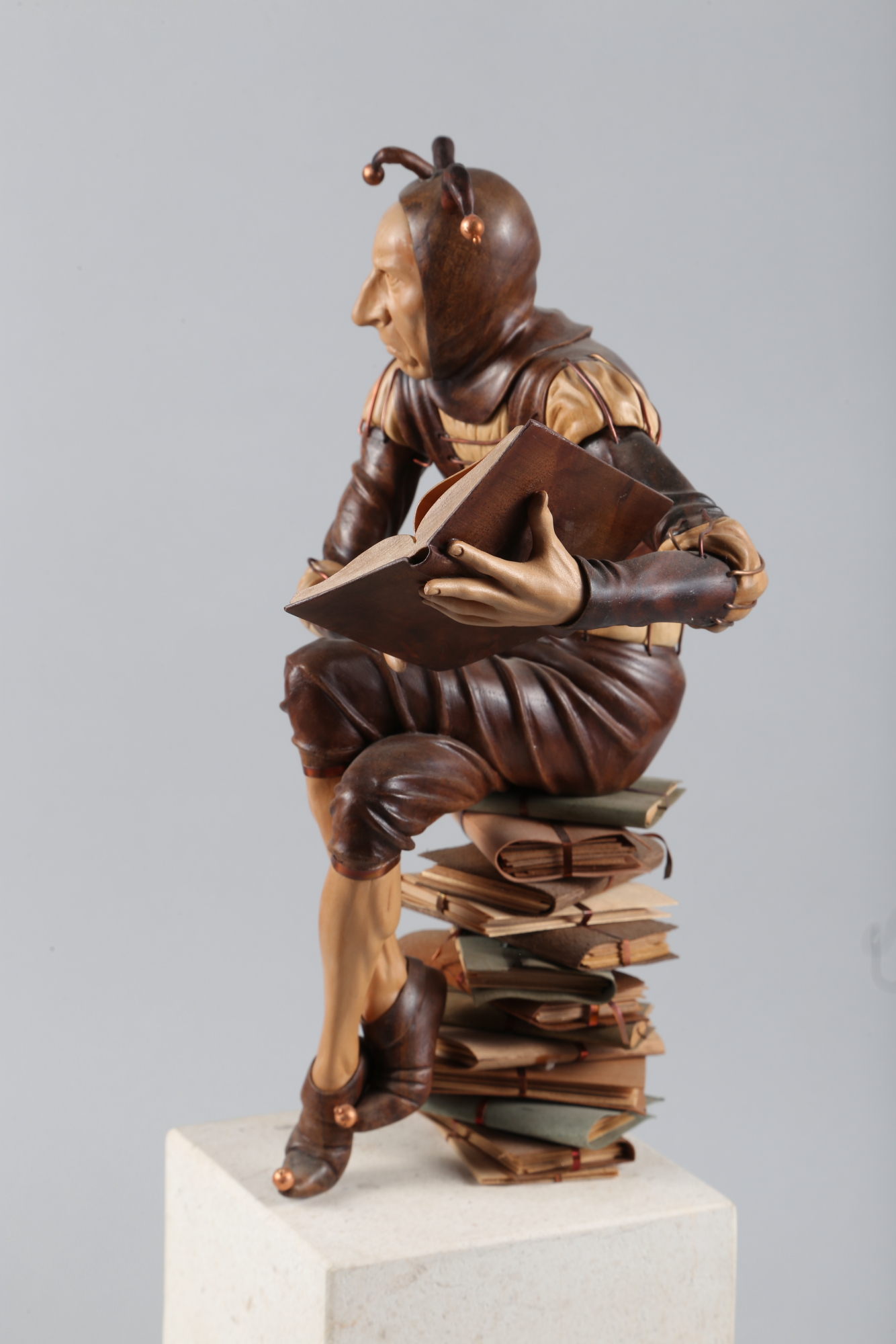 † Ian Norbury: a carved lime and other woods with copper figure, "The Bureaucrat", 11" high, on - Bild 3 aus 7
