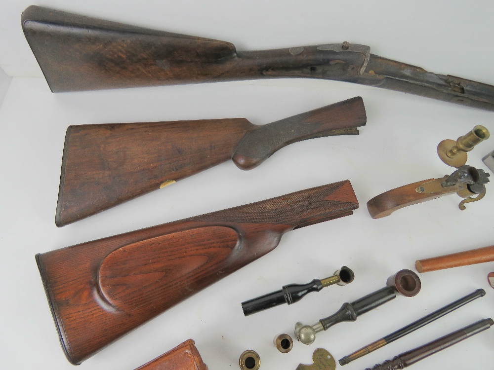 A quantity of assorted militaria items inc, rifle stocks, loader press, gauge kits, ammo case, - Image 4 of 4