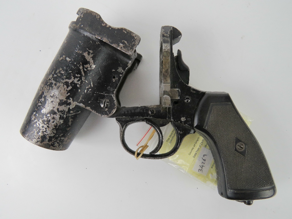 A deactivated Webley & Scott Number 3 MkI flare pistol with EU Cert. - Image 2 of 4