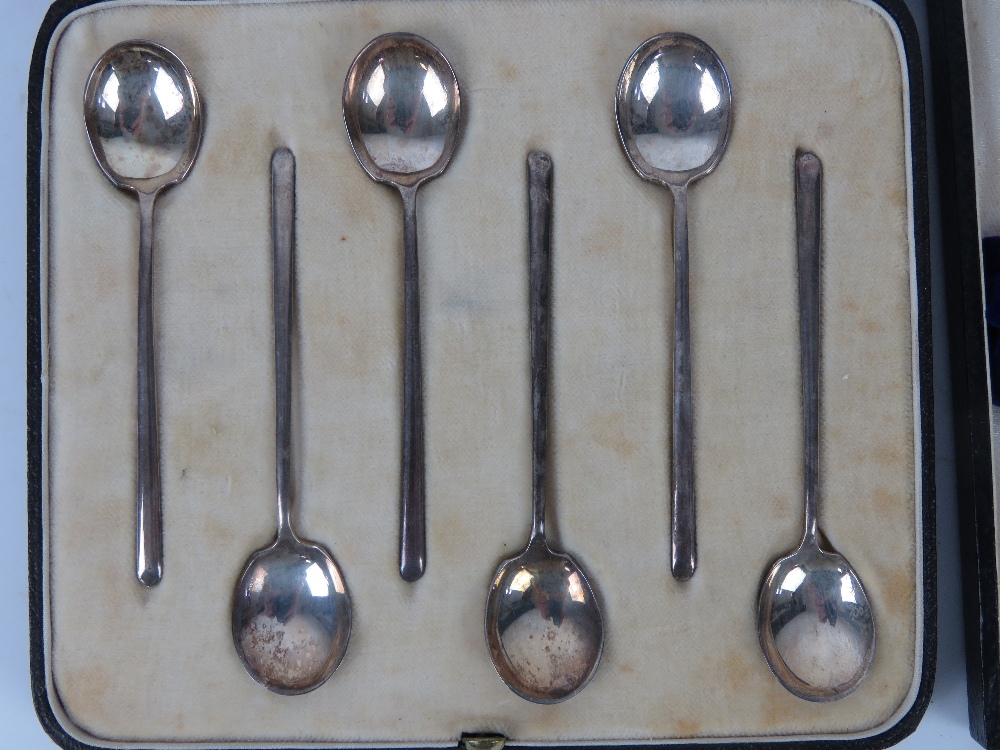 A set of six HM silver teaspoons in original fitted case, hallmarked Sheffield 1949. - Image 3 of 3