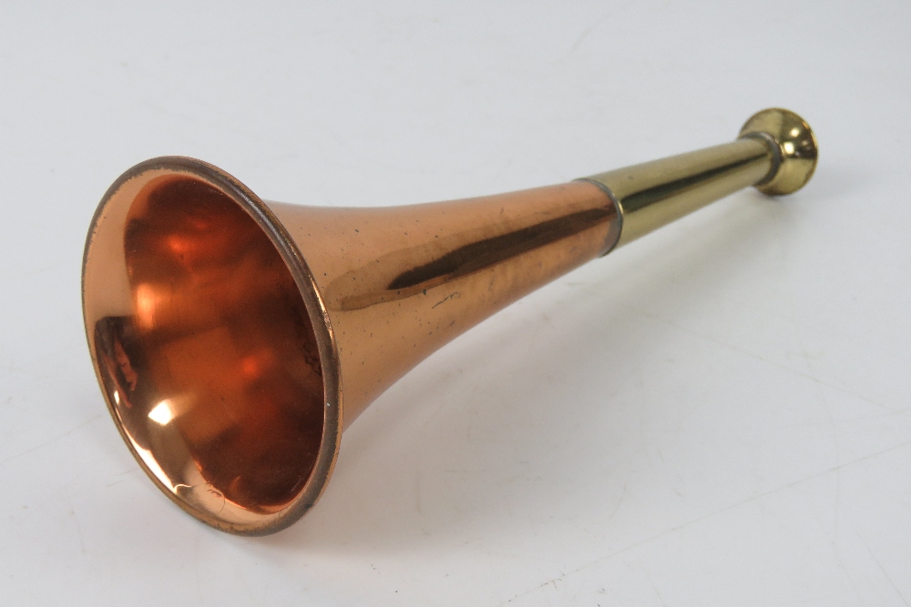 A copper and brass hunting horn standing 21cm high. - Image 3 of 3